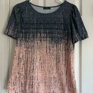 Short Sleeve Two-Tone Pink and Black Pintuck Detail Top